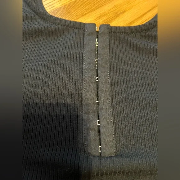 Torrid Everyday Ribbed Scoop Neck Hook and Eye Tank- 1X- Black NWT! 🖤 - Picture 10 of 13